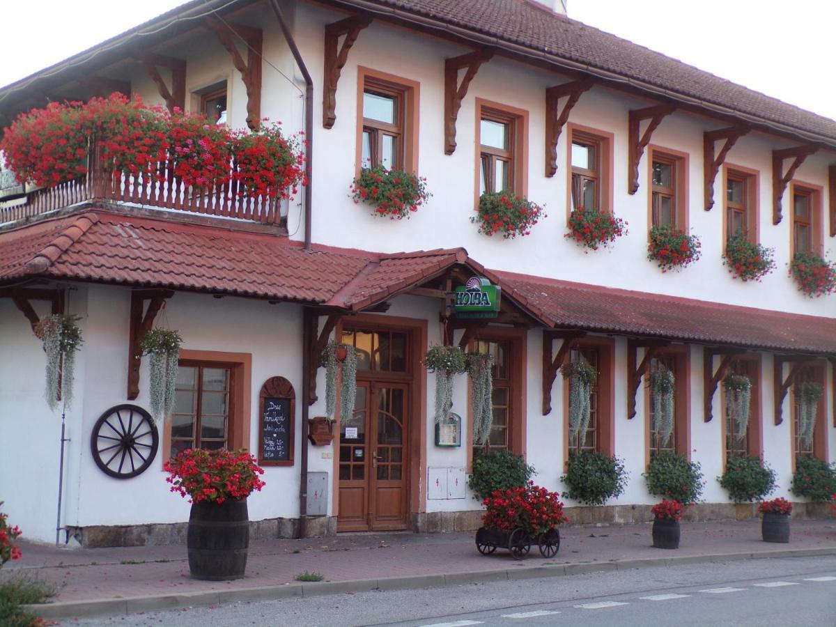 Penzion Restaurace U Helferu Libuň エクステリア 写真