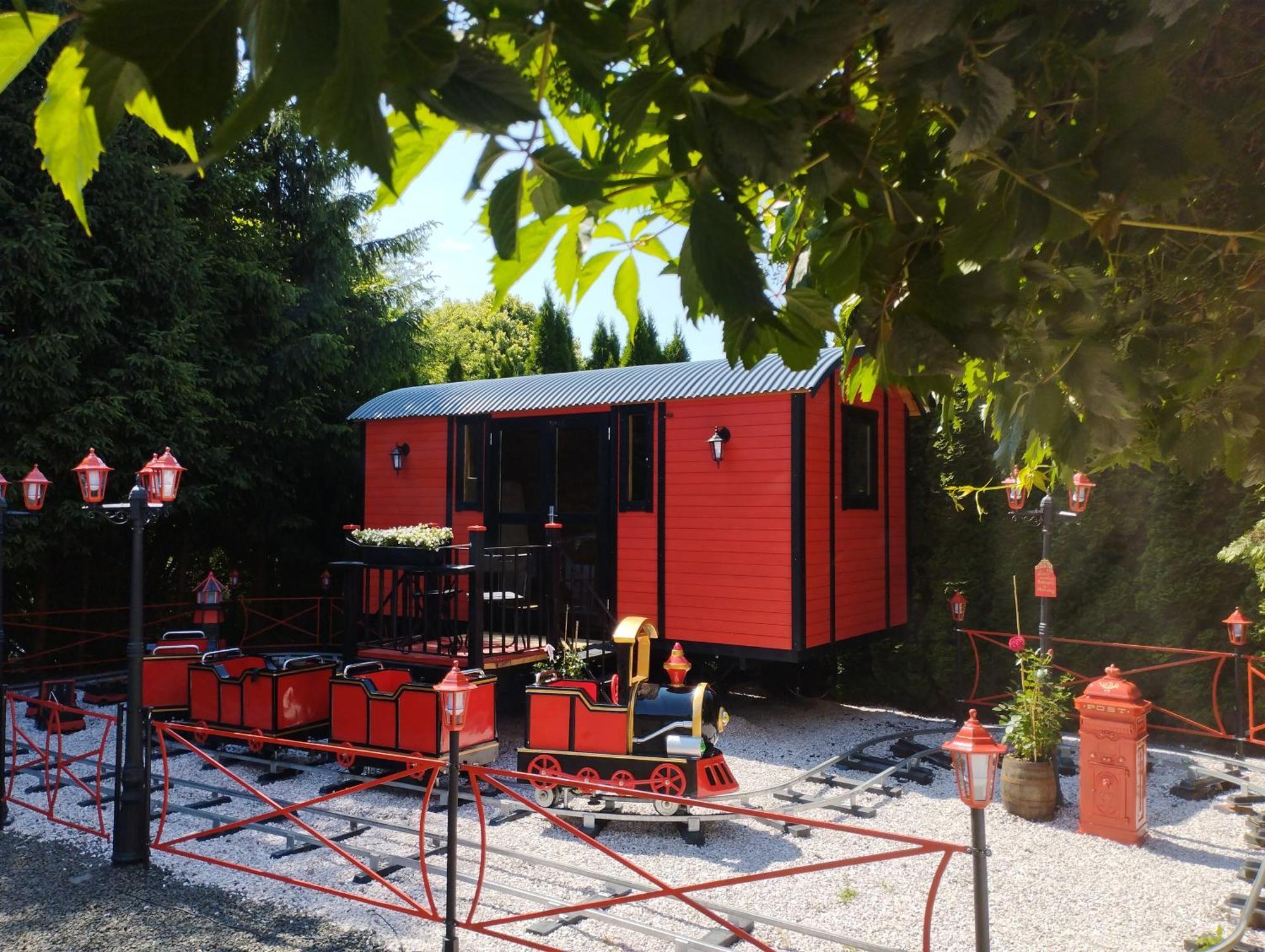 Penzion Restaurace U Helferu Libuň エクステリア 写真