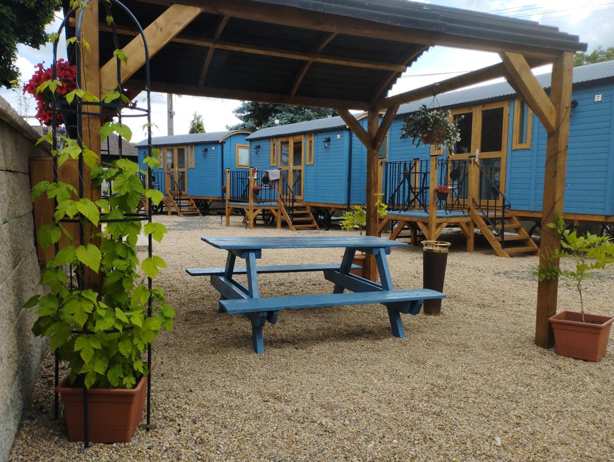 Penzion Restaurace U Helferu Libuň エクステリア 写真