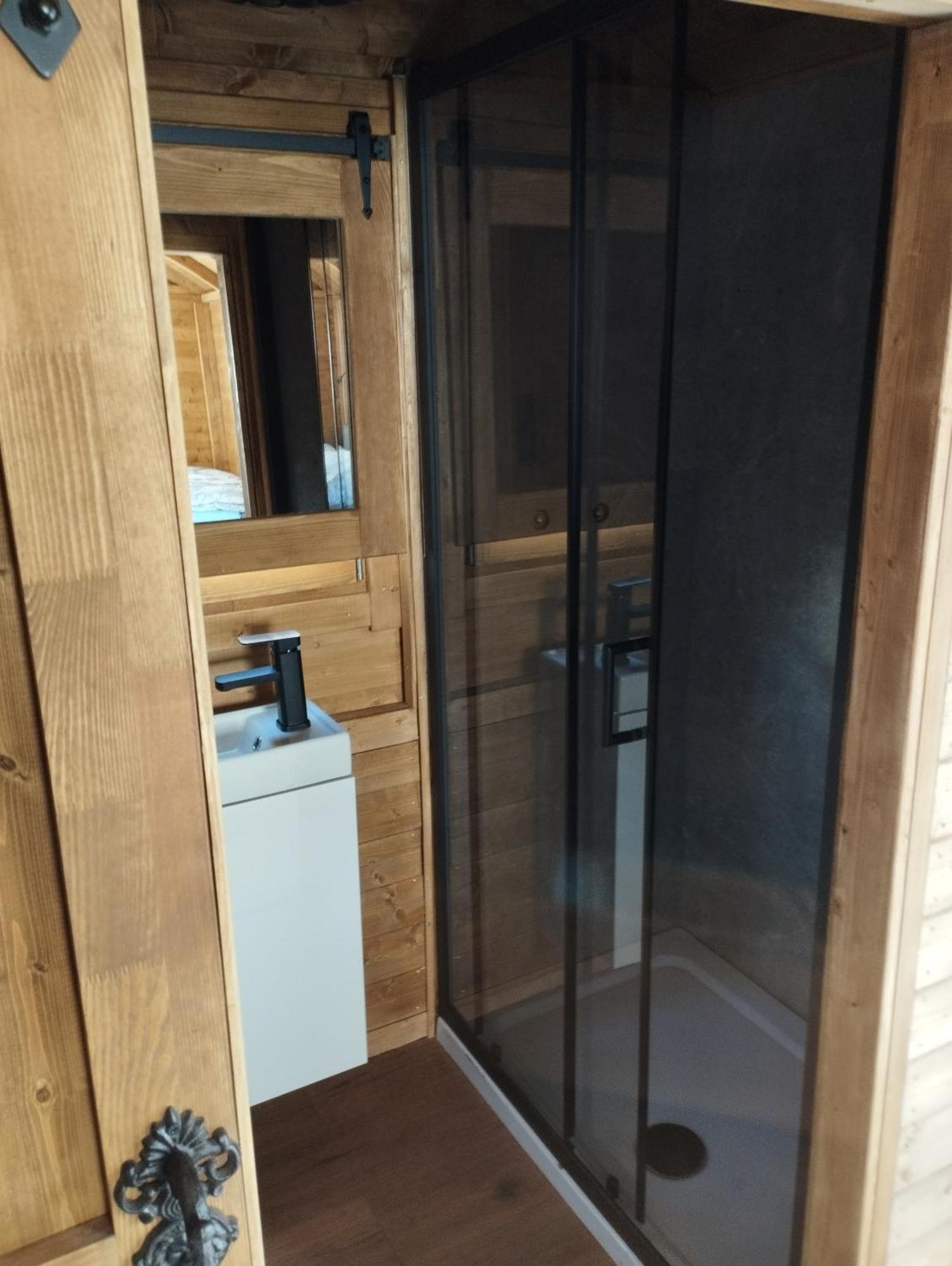 Penzion Restaurace U Helferu Libuň エクステリア 写真