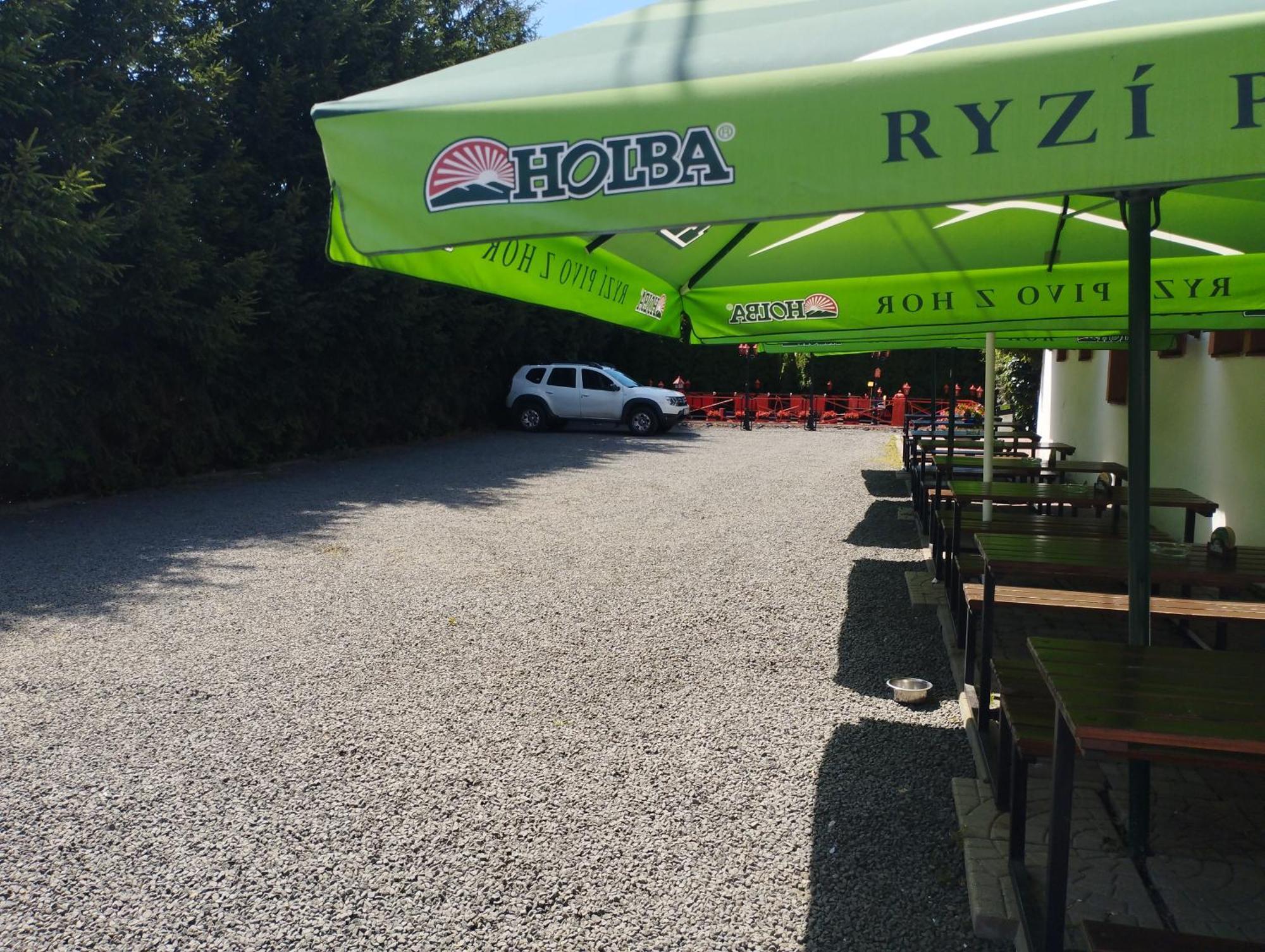 Penzion Restaurace U Helferu Libuň エクステリア 写真